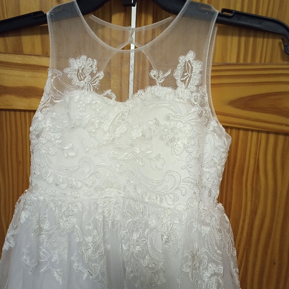 Wedding flower girl dress - Picture 2 of 7